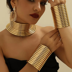 Gold 5pc jewellery set choker necklace bracelet and earrings